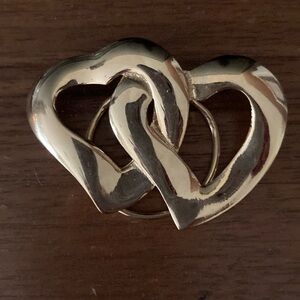 Scarf clip with two hearts